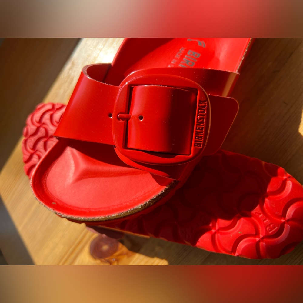 NWOT - Birkenstock Madrid Big Buckle - Red Size 36